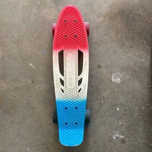 Halo 23’ Skateboard good condition